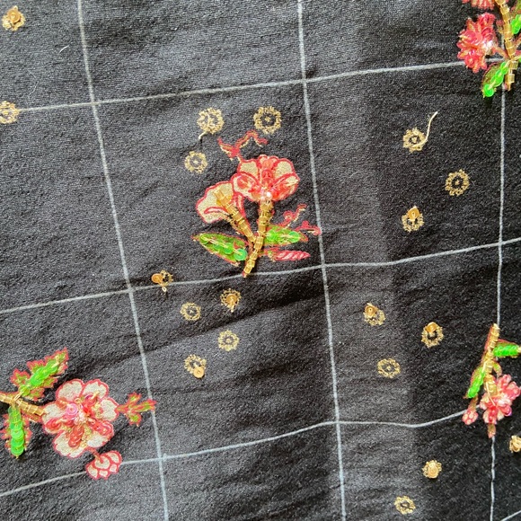 Melange Tops. Size- L - Picture 7 of 10